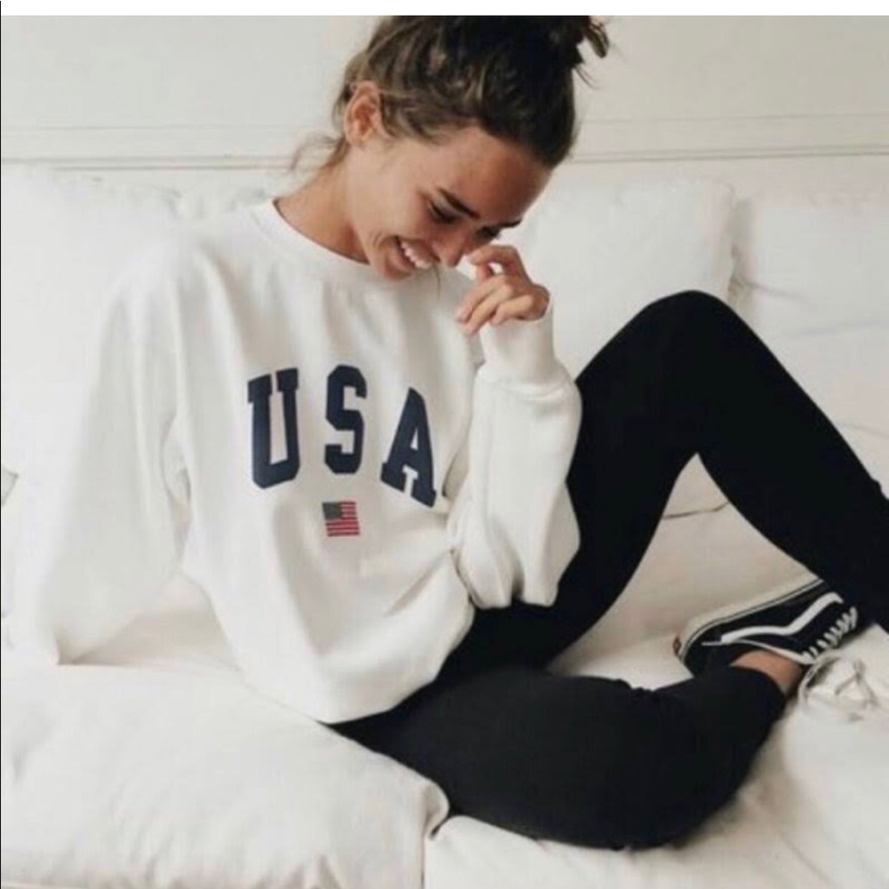 Brandy Melville USA🇺🇸 Crewneck Sweatshirt